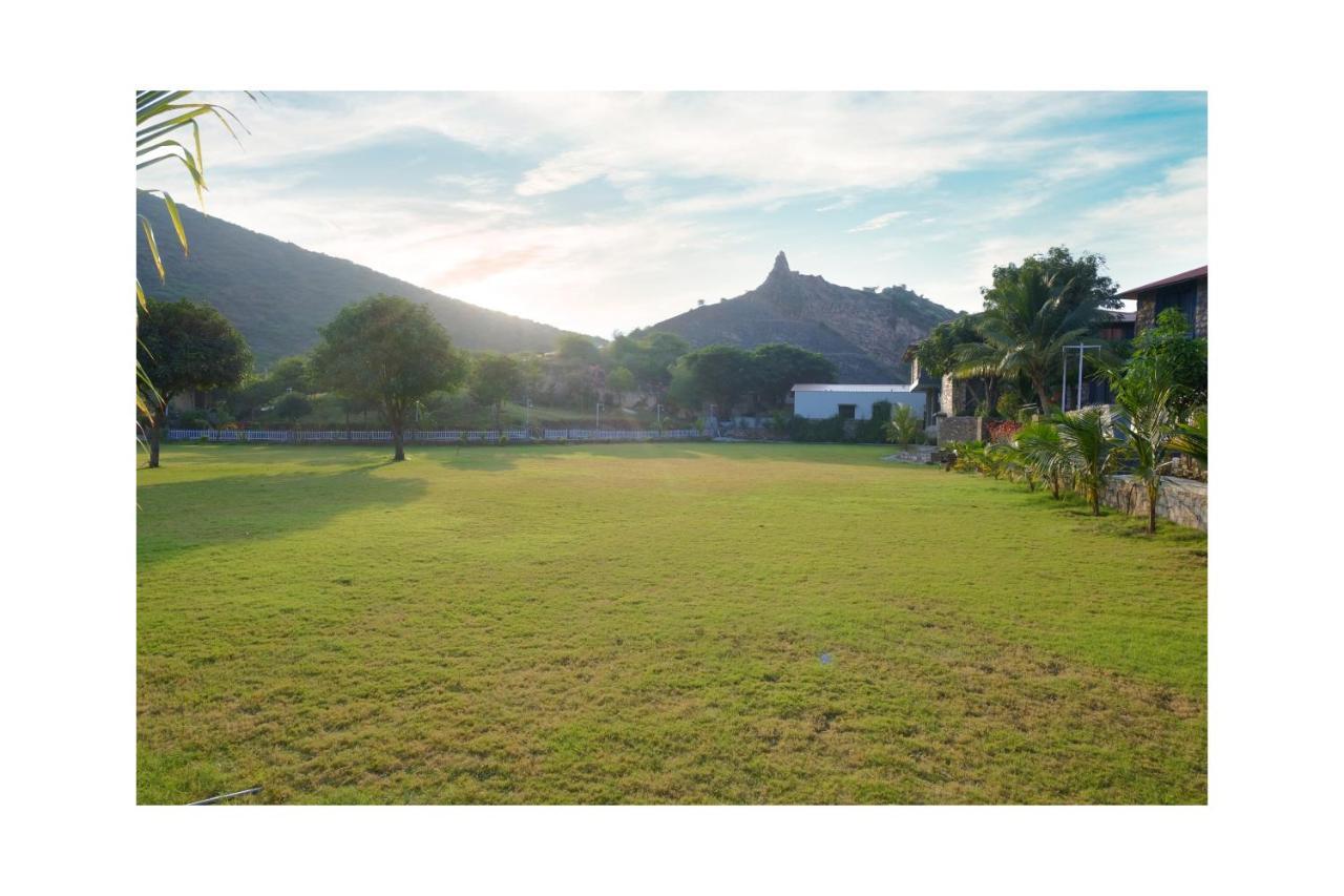 The Divine Hills Resort Nai Exterior photo