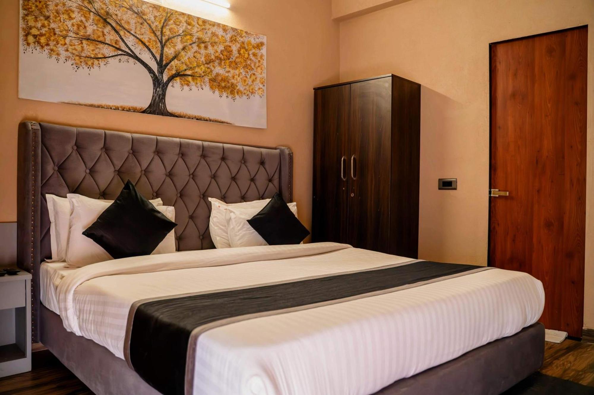 The Divine Hills Resort Nai Room photo